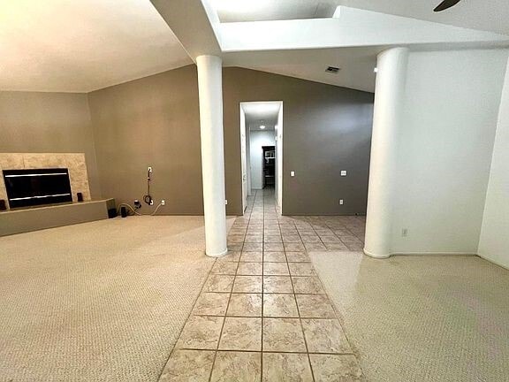 Building Photo - 78663 Como Ct