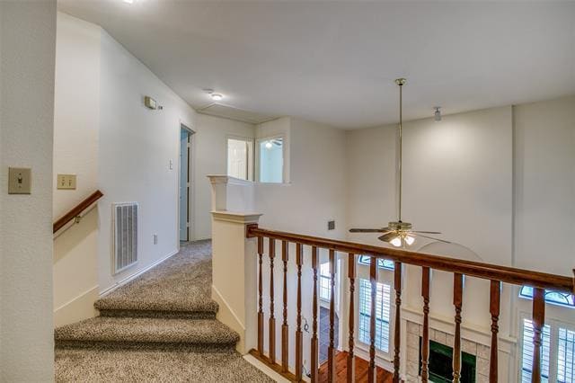 Building Photo - 824 Woodlake Dr