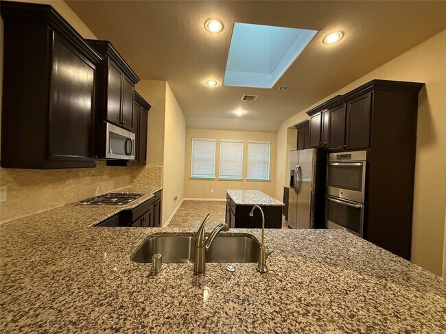 Building Photo - 24311 Piazza Dr