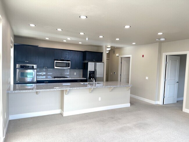 Building Photo - Downtown Boise Condo Living