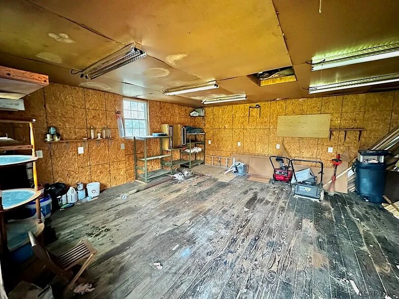 Building Photo - 309 Leila St