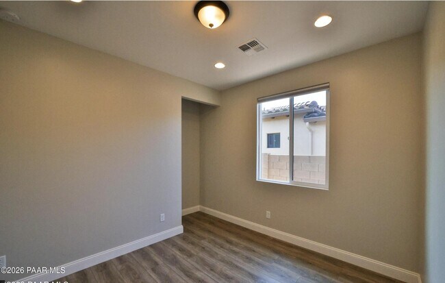 Building Photo - 7037 Robin Nest Ct