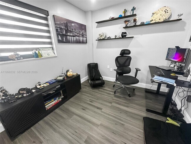 Building Photo - 110 SW 108th Ave