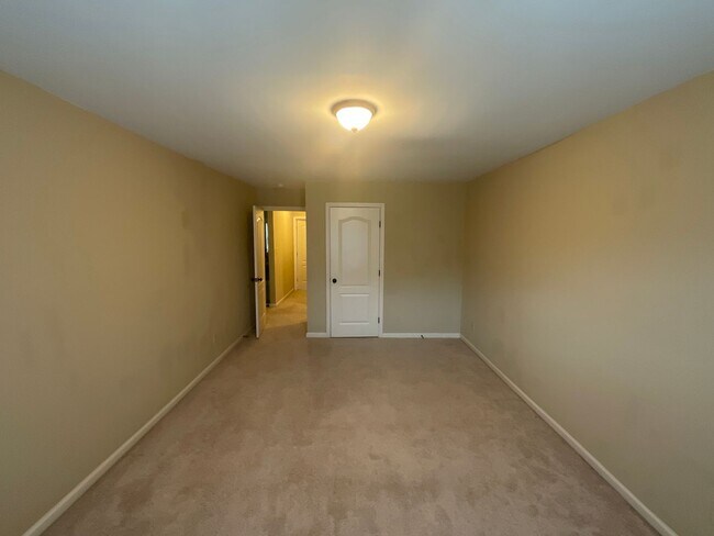 Building Photo - 5506 Dualwood Dr