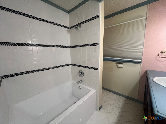 Building Photo - 259 Cloud Ln