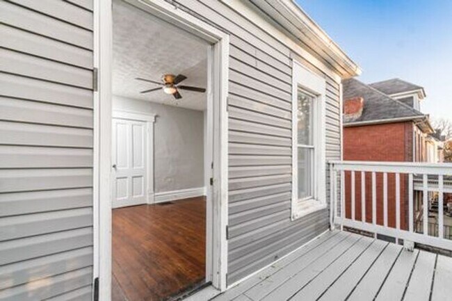 Building Photo - 360 N Garfield Ave