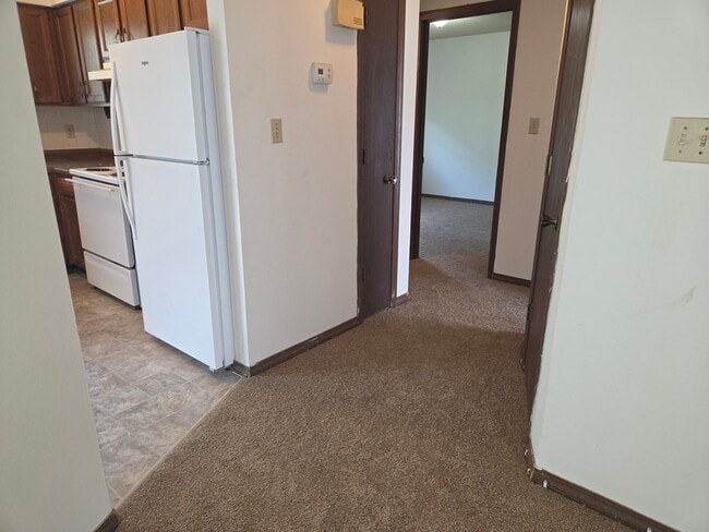 Building Photo - 4425-4427 Santa Anna Dr