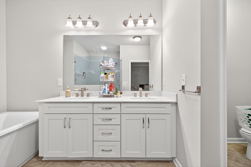 Building Photo - 10171 Windalier Wy