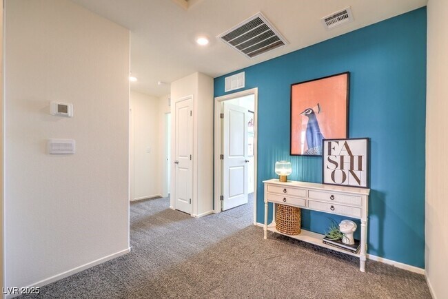 Building Photo - 4966 Fern Mesa Ave