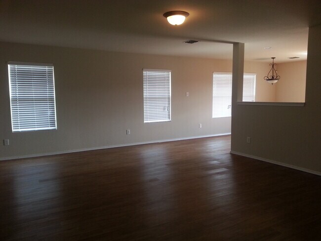 Building Photo - 10565 Flagstaff Run
