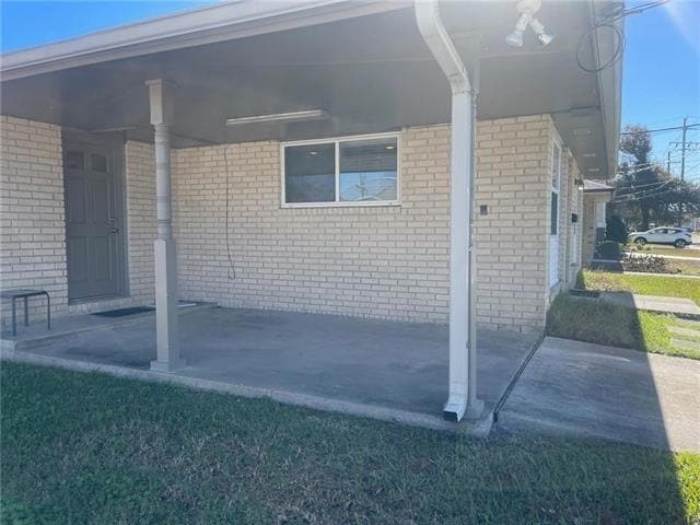 Building Photo - 6573 Center St