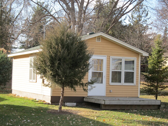 Building Photo - Medicine Lake Cottages