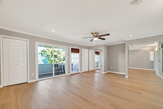 Building Photo - 781 Country Pl Dr