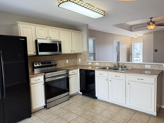 Building Photo - 216 Pullman Pl Blvd