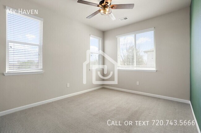 Building Photo - 1320 Hoyt St