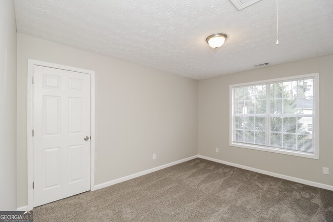 Building Photo - 2146 Silva Ct