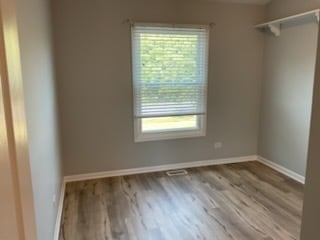 Building Photo - 1300 Queensgreen Cir