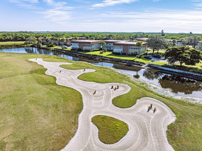 Building Photo - 73 Royal Oak Ct