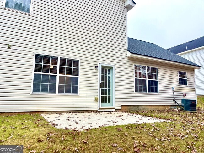 Building Photo - 490 Cherry Branch Ln