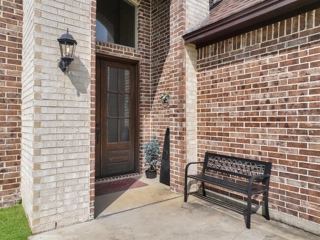 Building Photo - 10340 Dominion Ranch Dr