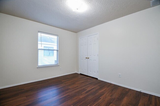 Building Photo - 19111 Yaupon Ranch Dr