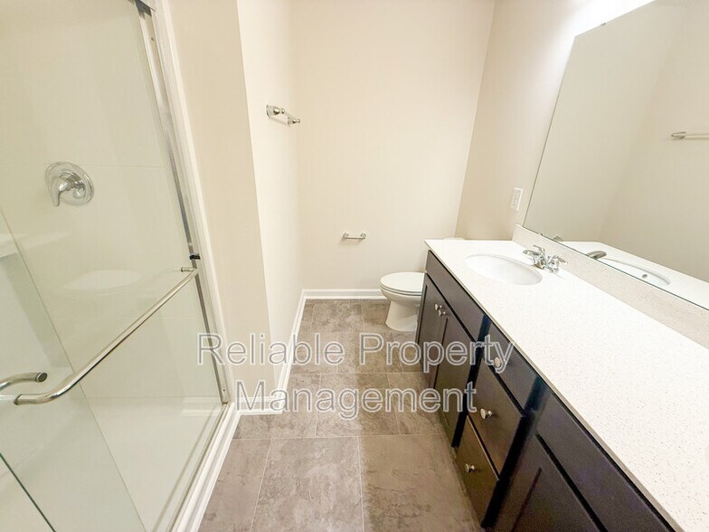 Building Photo - 261 White Oak Ridge Dr