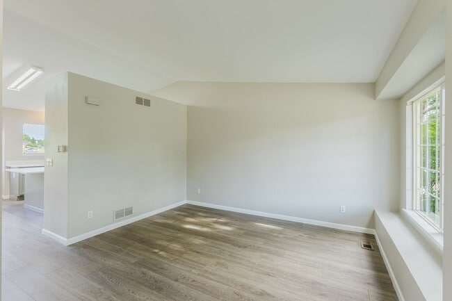 Building Photo - 5288 S Jericho Way