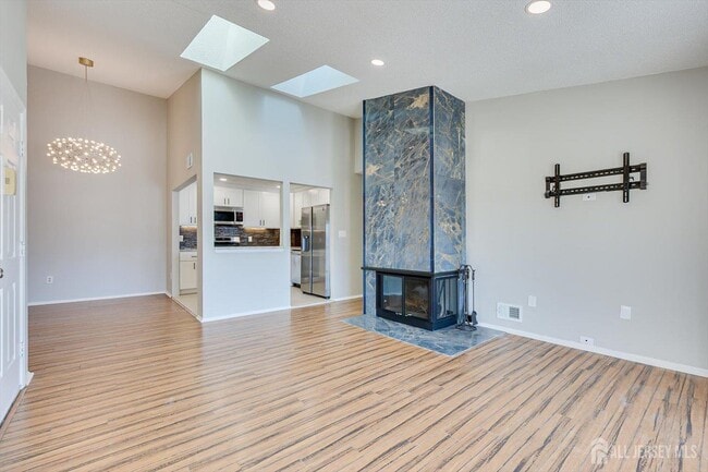 Building Photo - 344 Danbury Ln