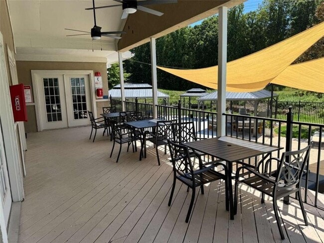 Building Photo - 1705 Wingate Way