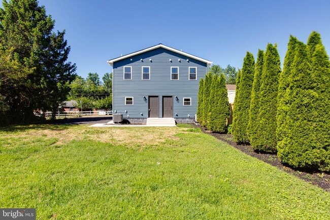 Building Photo - 120 Winters Ln