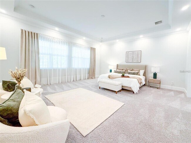 Building Photo - 13125 Casabella Dr