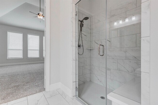 Building Photo - 30627 S Creek Way