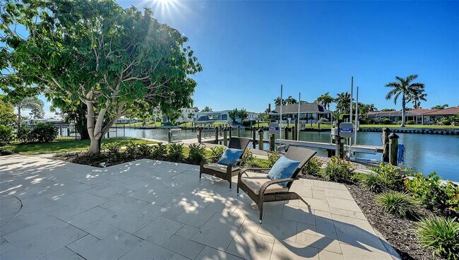 Building Photo - 690 Old Compass Rd