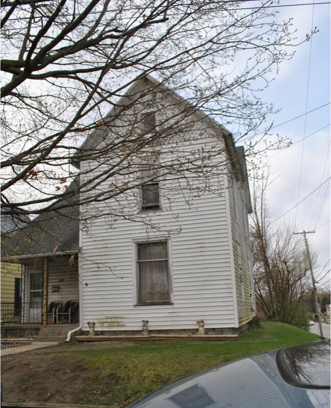 Building Photo - 494 wabash