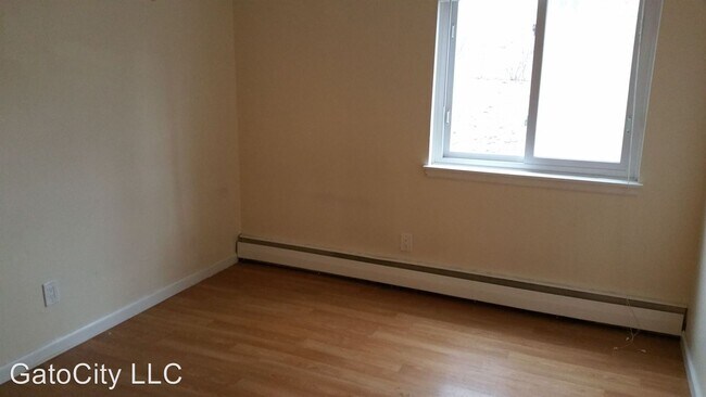 Building Photo - 2342 S Austin St