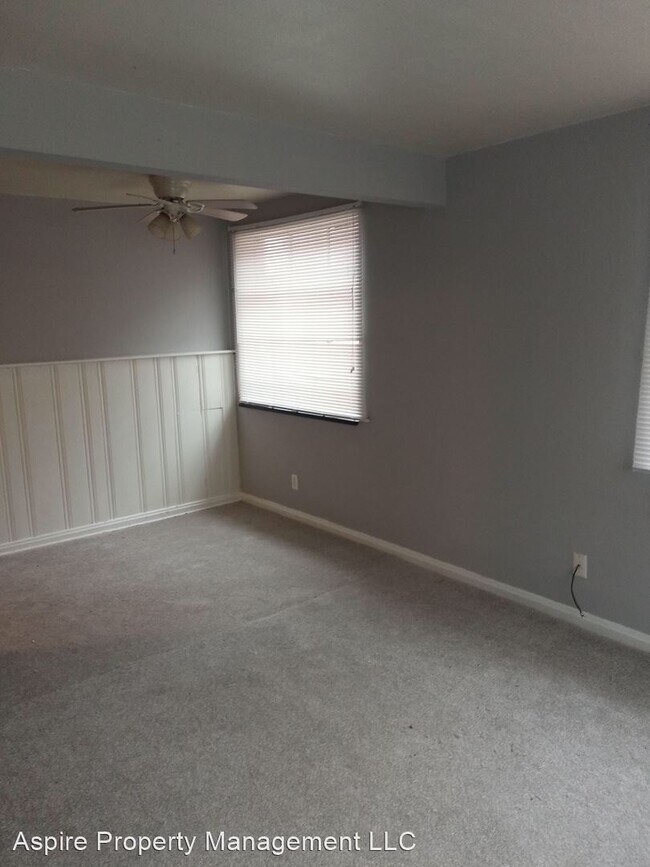 Building Photo - 4286 Catalpa Dr.