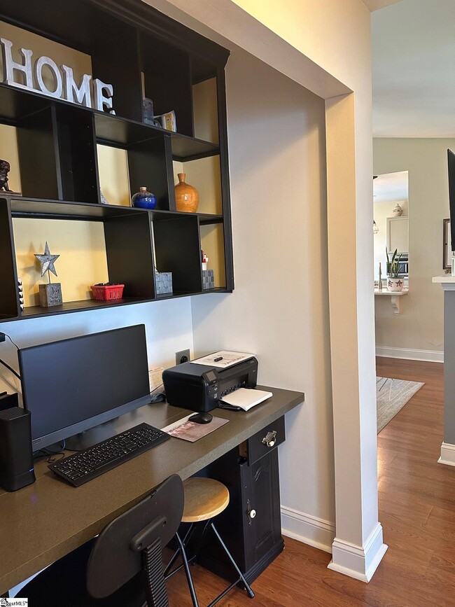 Building Photo - 103 Reedy River Way