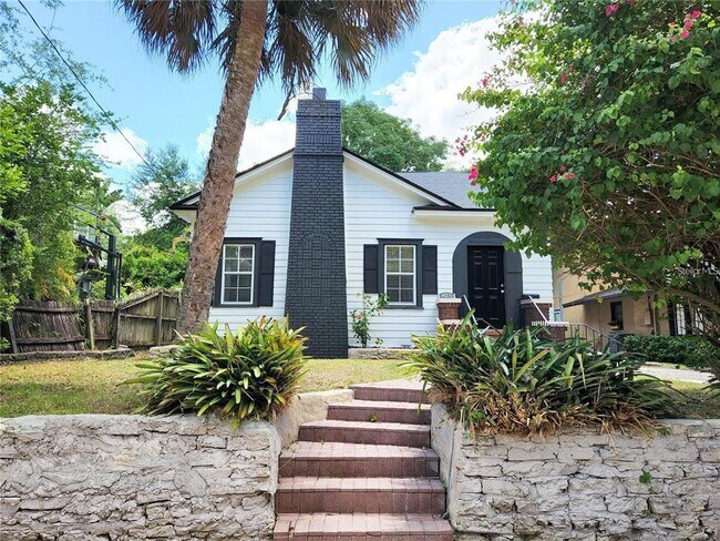 Primary Photo - 825 Kenilworth Terrace
