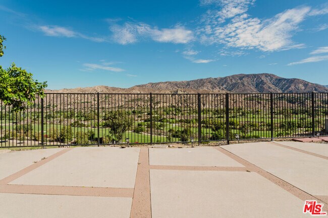 Building Photo - 9047 Riderwood Dr