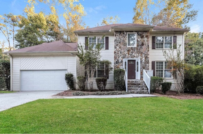 Primary Photo - 2444 Quentin Dr
