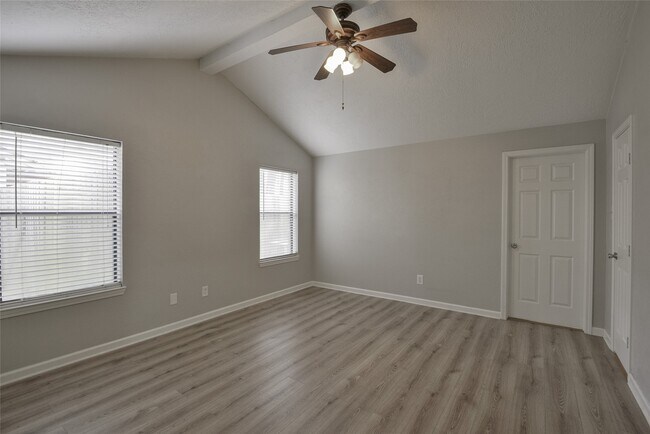 Building Photo - 3318 Golden Willow Dr