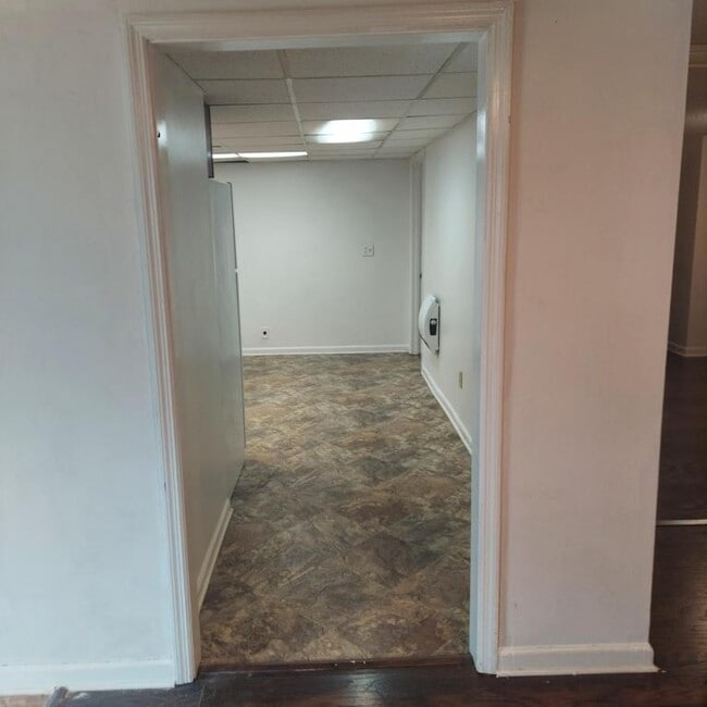 Building Photo - 450 Highland Ave NW