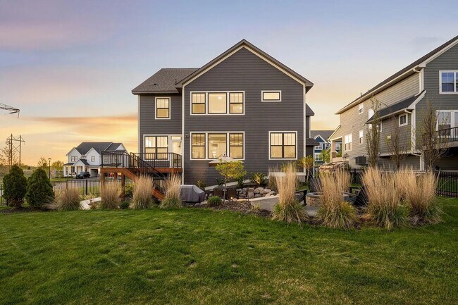 Building Photo - Absolutely stunning woodbury property for lease!