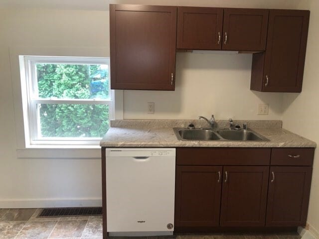 Building Photo - 225 S 5th St