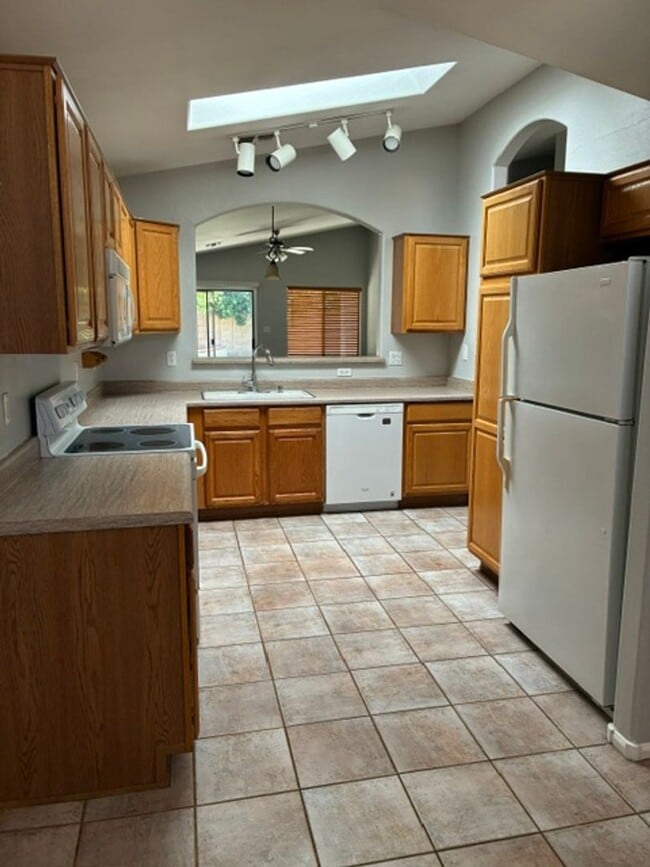 Building Photo - Nice Home in Gilbert!