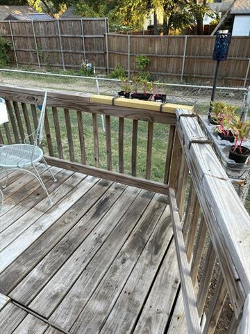 Building Photo - 1827 Keneipp Rd