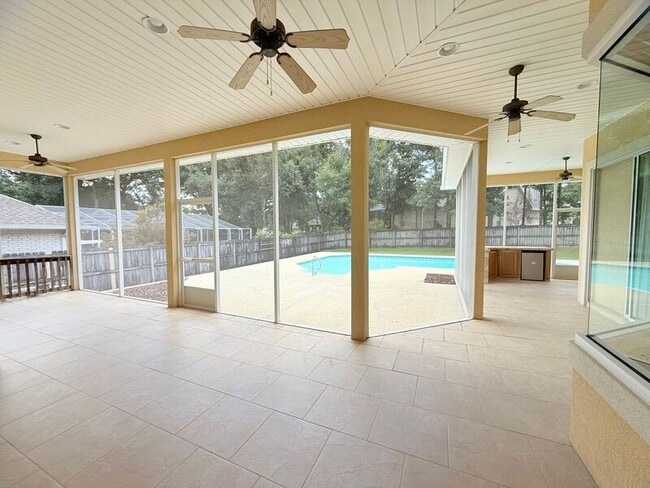 Building Photo - 4157 Castle Gate Dr