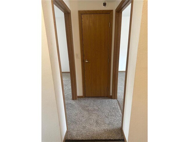 Building Photo - 11 Alta Miikana Rd