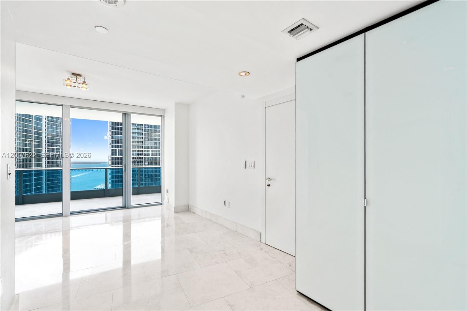 Building Photo - 200 Biscayne Boulevard Way