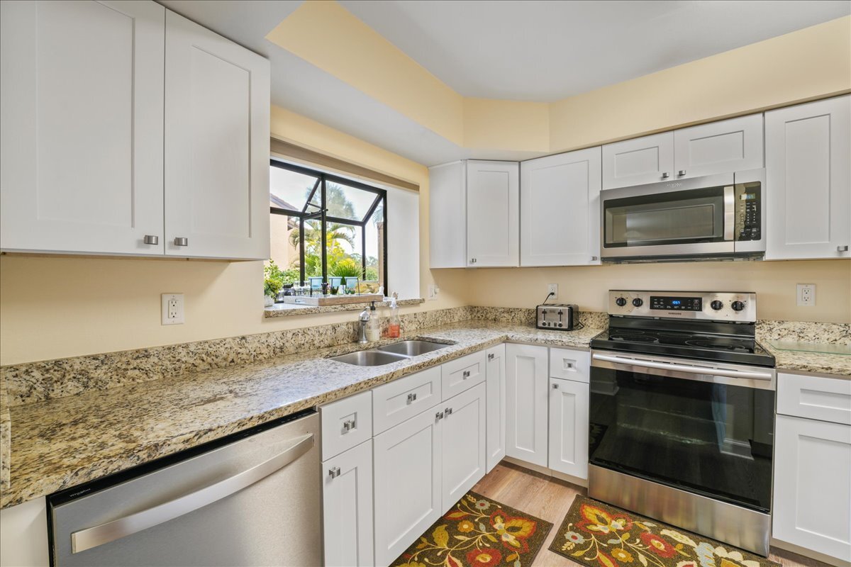 Building Photo - 5673 Ashton Lake Dr
